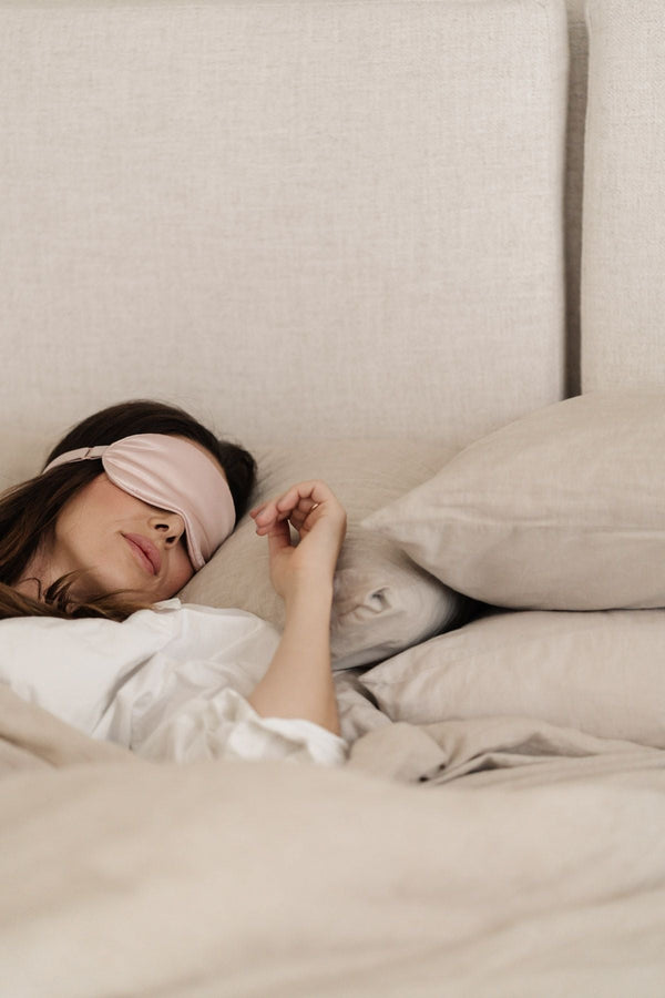 "How Your Sleep Cycle Affects Skin and Hair Health: The Science Behind Beauty Sleep"